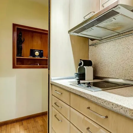La Maisonette *